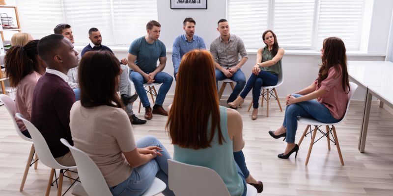 Clínica de Recuperação ou Centro de Reabilitação: Qual é o Mais Adequado? Qual a diferença entre clínica de recuperação e centro de reabilitação?